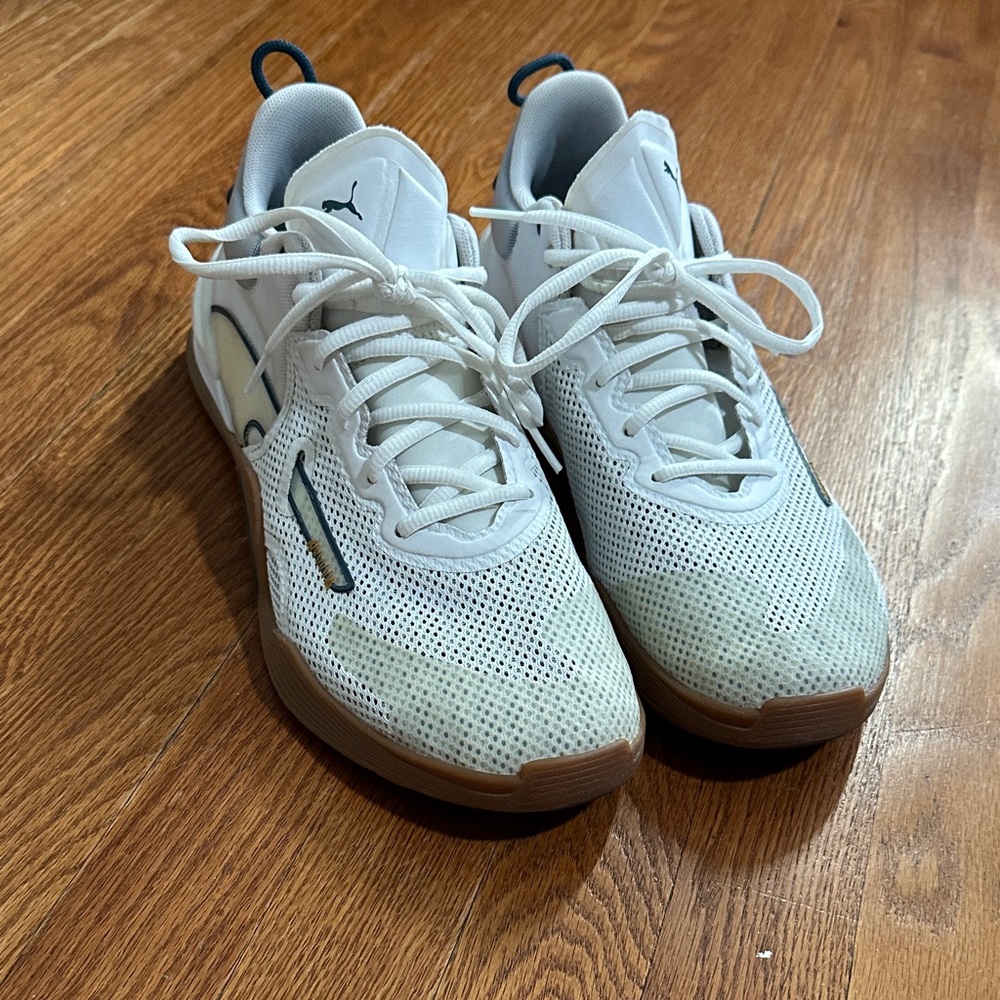 Puma Men's White and Gray Athletic Shoes